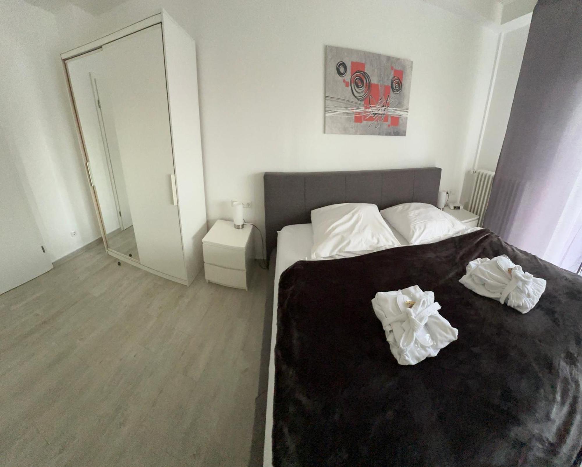 Ferienwohnung Schlossblick - 4 Sterne Sauna Pool Whirlpool Exklusiv Braunfels Zewnętrze zdjęcie