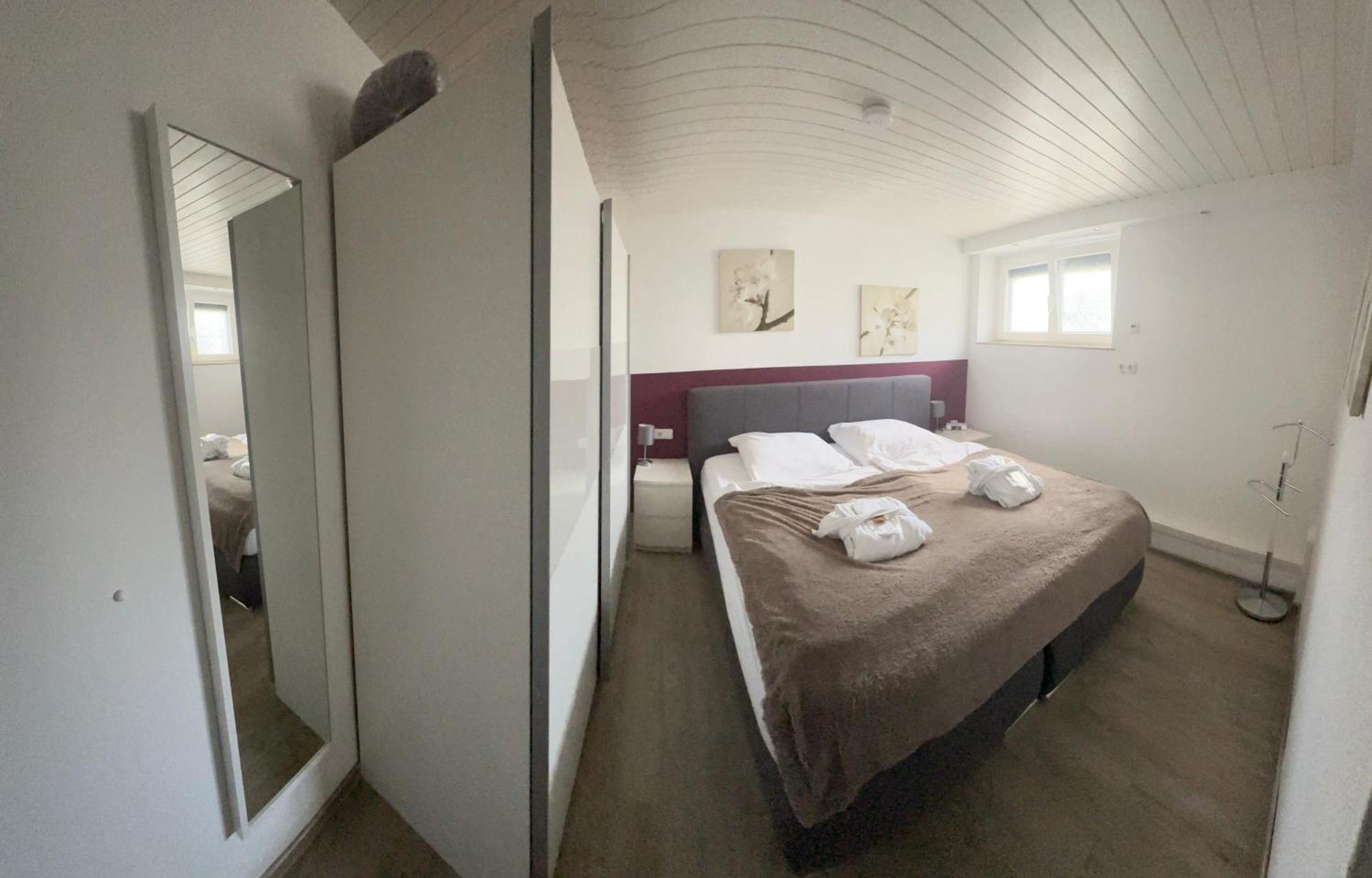 Ferienwohnung Schlossblick - 4 Sterne Sauna Pool Whirlpool Exklusiv Braunfels Zewnętrze zdjęcie