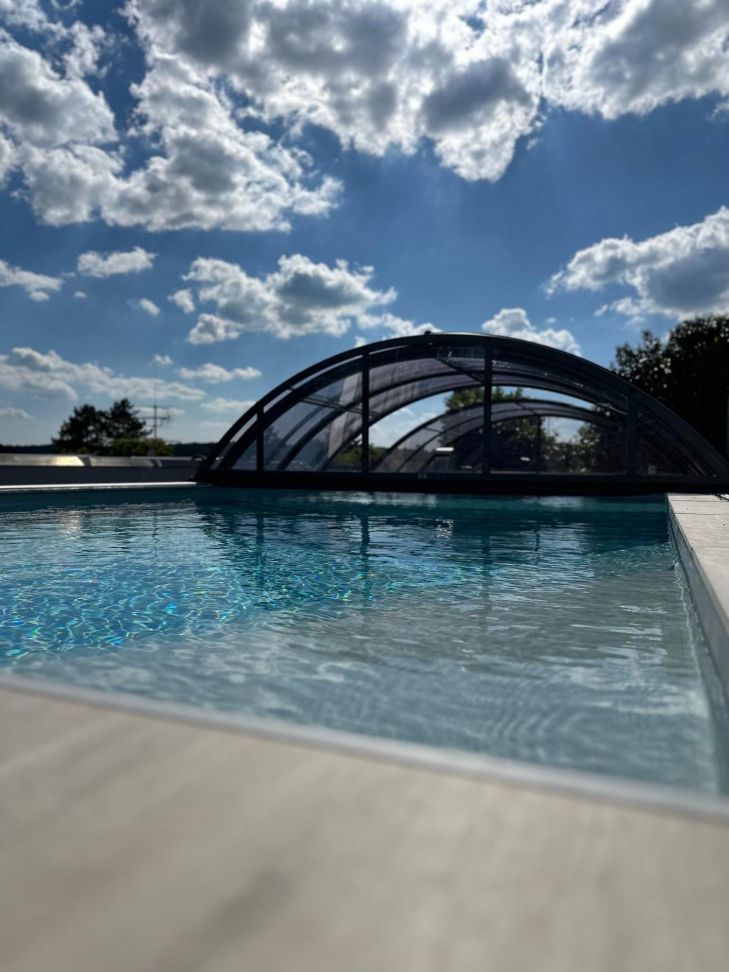 Ferienwohnung Schlossblick - 4 Sterne Sauna Pool Whirlpool Exklusiv Braunfels Zewnętrze zdjęcie